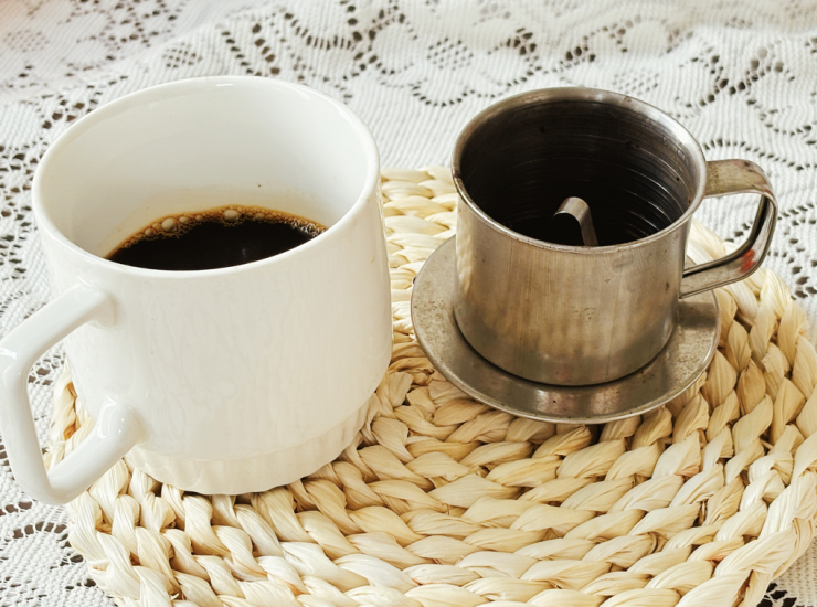 1782716230-5371a8ab37-cafe-2-0422-7213-0473-width740height550 Cà phê chứa caffeine giúp tăng tỉnh táo. Ảnh: Bảo Bảo