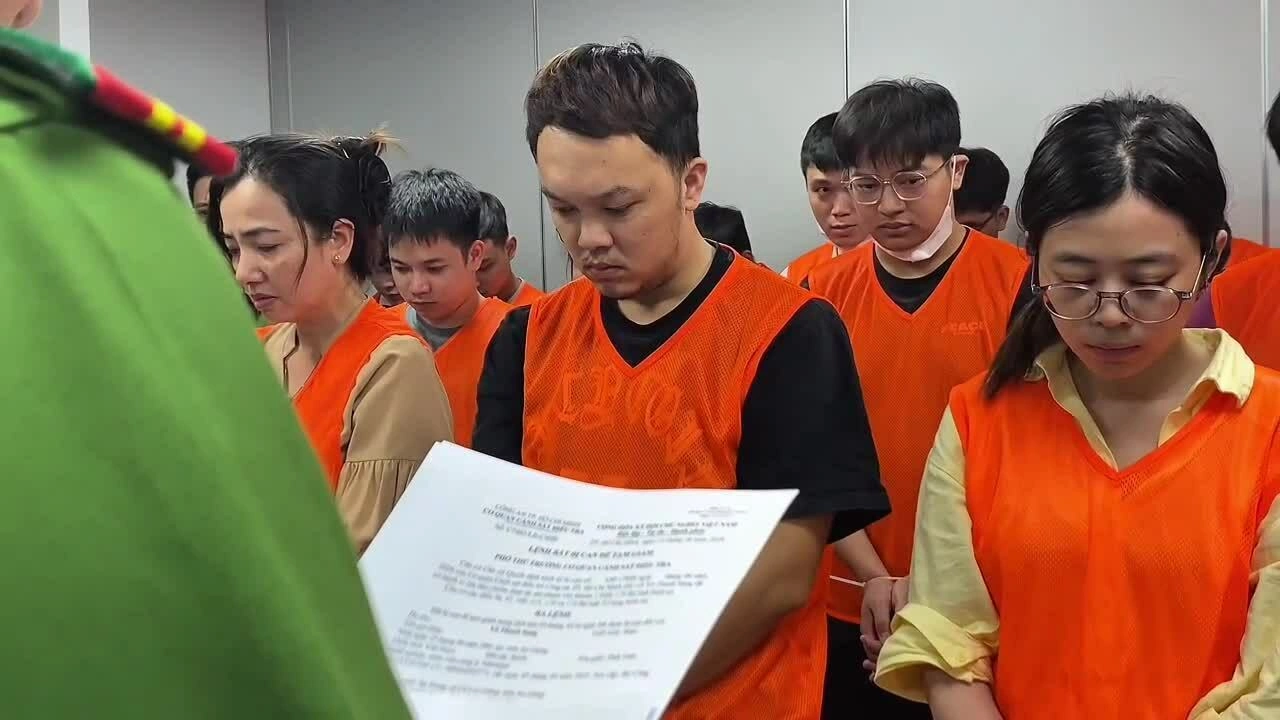 51 người trong công ty lừa 'hợp đồng kỳ nghỉ' bị bắt