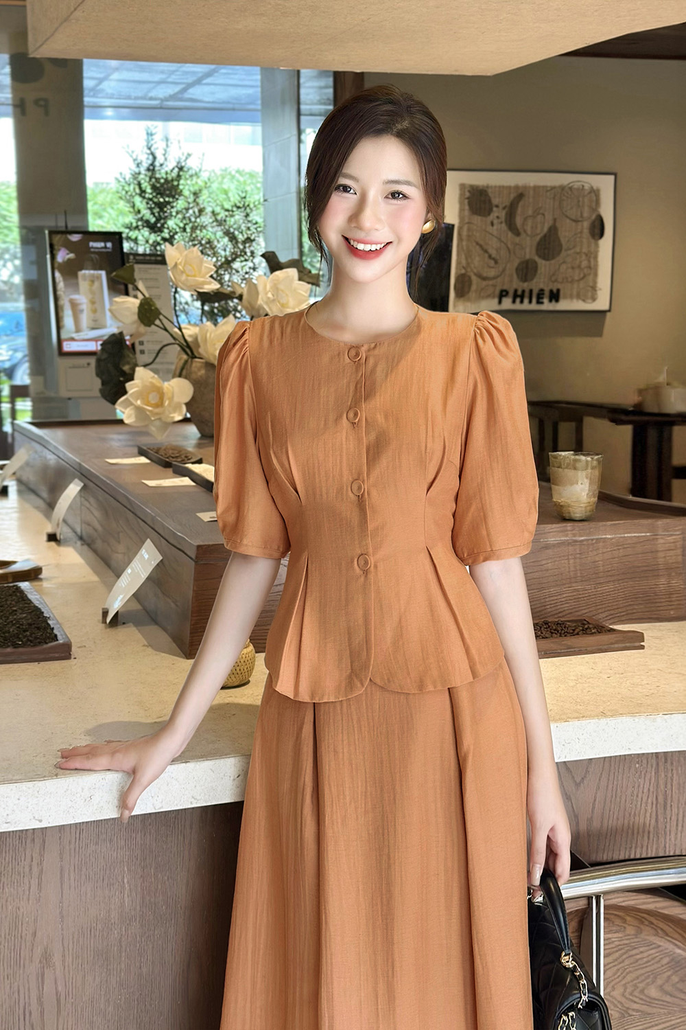 ao-kieu-tay-bong-co-tron-nhan-eo-asm26-35 Áo kiểu tay bồng cổ tròn nhấn eo ASM26-35