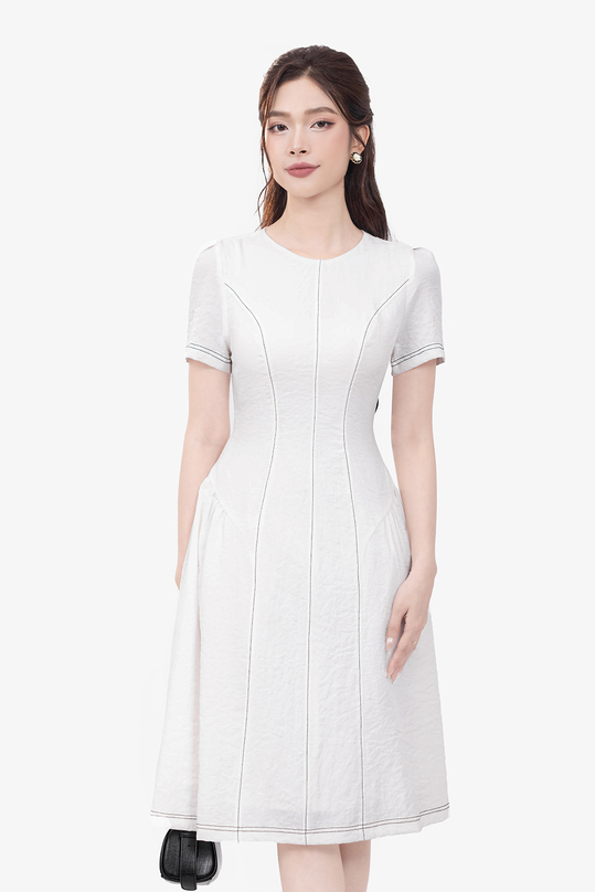 dam-trang-dang-chu-a-co-tron-phoi-vien-kk179-17 Đầm trắng dáng chữ A cổ tròn phối viền KK179-17
