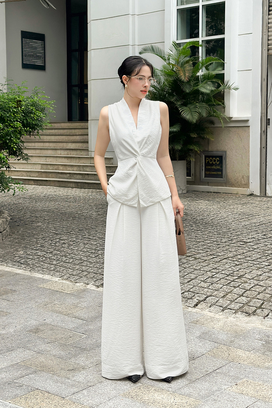 Quần đũi màu trắng dáng suông lưng cao QCS07-34