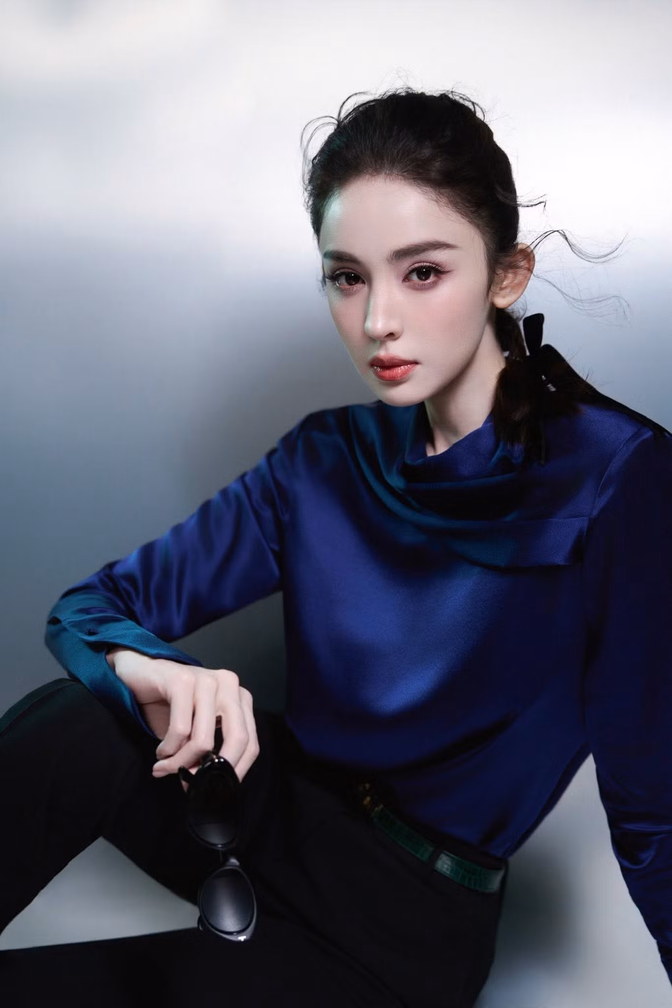 1782805014-566b4f3187-979-6169-1-n-width1366height2048 Sao nữ Hoa ngữ là cực phẩm nhan sắc, được công nhận “ngoại hình đẹp hoàn hảo” - 10