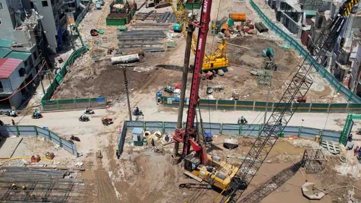 1782864716-25d4ce2cea-tru_cau_tran_hung_dao_13-width740height417 Mũi thi công cầu dẫn phía Bạch Đằng với các hạng mục cọc khoan nhồi và hạ tầng kỹ thuật đang được triển khai theo kế hoạch.