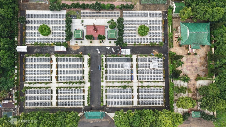 1783047568-68309f2427-anh-jpg-9920-0003-width740height417 Bức chân dung cô gái, bình tông khắc tên trong mộ liệt sĩ khuyết danh - 12