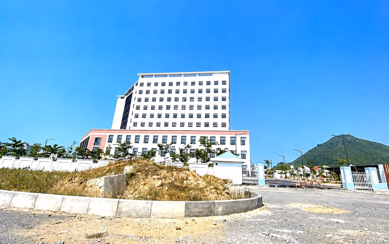 1783209176-23a98f2514-tienphong-1-width1312height826 Bệnh viện Sản Nhi Phú Yên đã hoàn thành phần xây lắp.