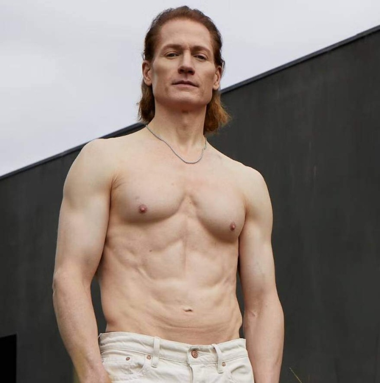 1783325056-e8523ccc7c-johnson1-8679-9307-0149-width740height745 Tỷ phú Bryan Johnson. Ảnh: Magda Wosinska