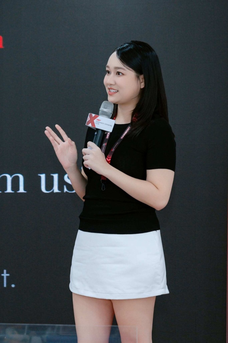 Vóc dáng hiện tại của Trúc Anh 'Mắt biếc' khiến fan ngỡ ngàng - 10