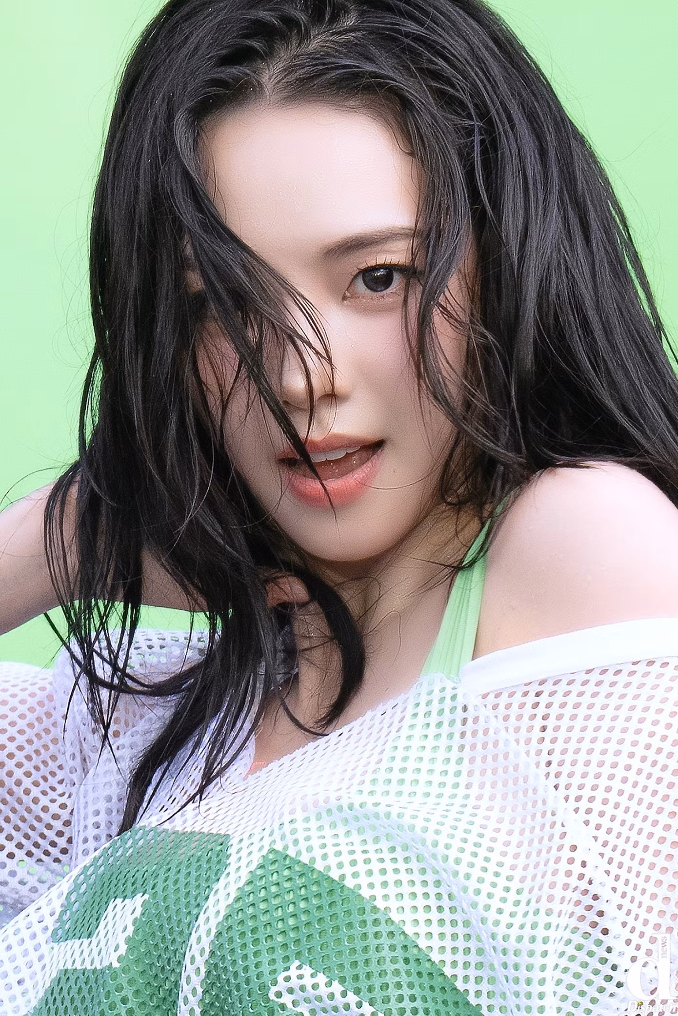 Vóc dáng nữ ca sĩ đẹp 'không góc chết' - 3