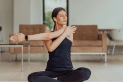 adt1782266374-c33421a50a-1d4dc42379f3f8ada1e2-5850__anh_cat_3_2 Tập yoga mỗi ngày có tốt hơn tập 3 buổi/tuần?