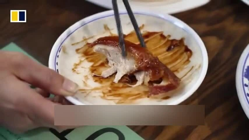 Ăn vịt quay Bắc Kinh đúng cách