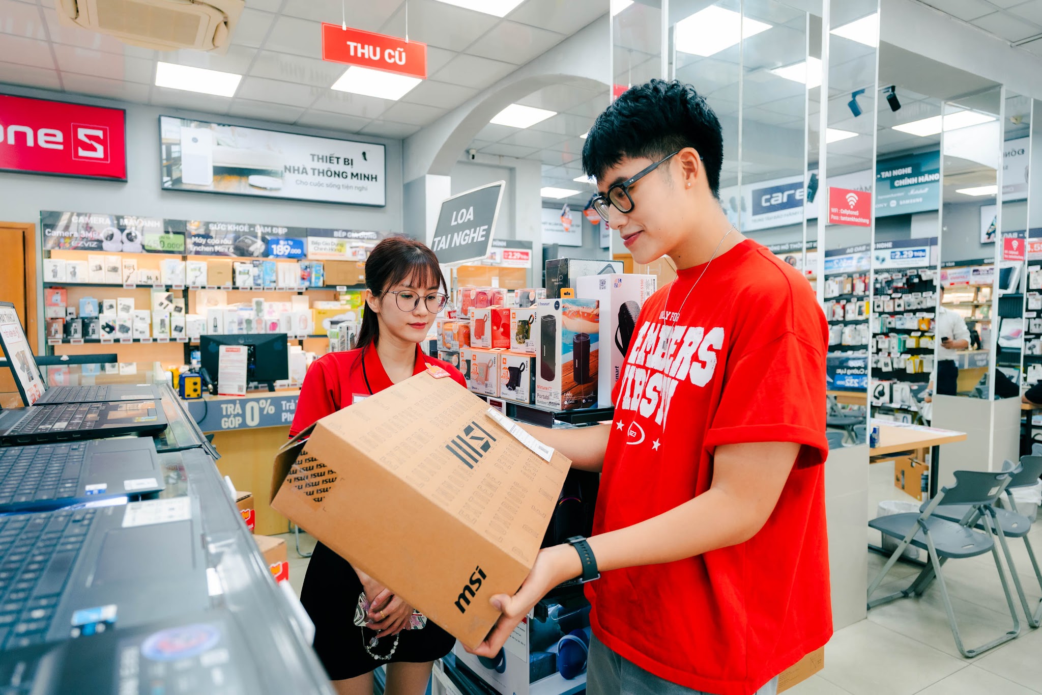 image1-1782361675-894-width2048height1365 Học sinh đổi điểm THPT nhận voucher giảm đến 3 triệu đồng, ưu đãi khủng mua sắm mùa nhập học tại CellphoneS - 2