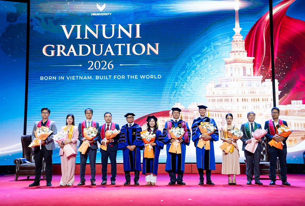 le-tot-nghiep-vinuni-2026-ban-phac-thao-mo-hinh-dai-hoc-cua-tuong-lai-anh-5-1782547464-232-width1000height676 Lãnh đạo từ hệ sinh thái Vingroup cùng VinUni xây dựng Tổ hợp Nghiên cứu & Đổi mới sáng tạo V-RIC