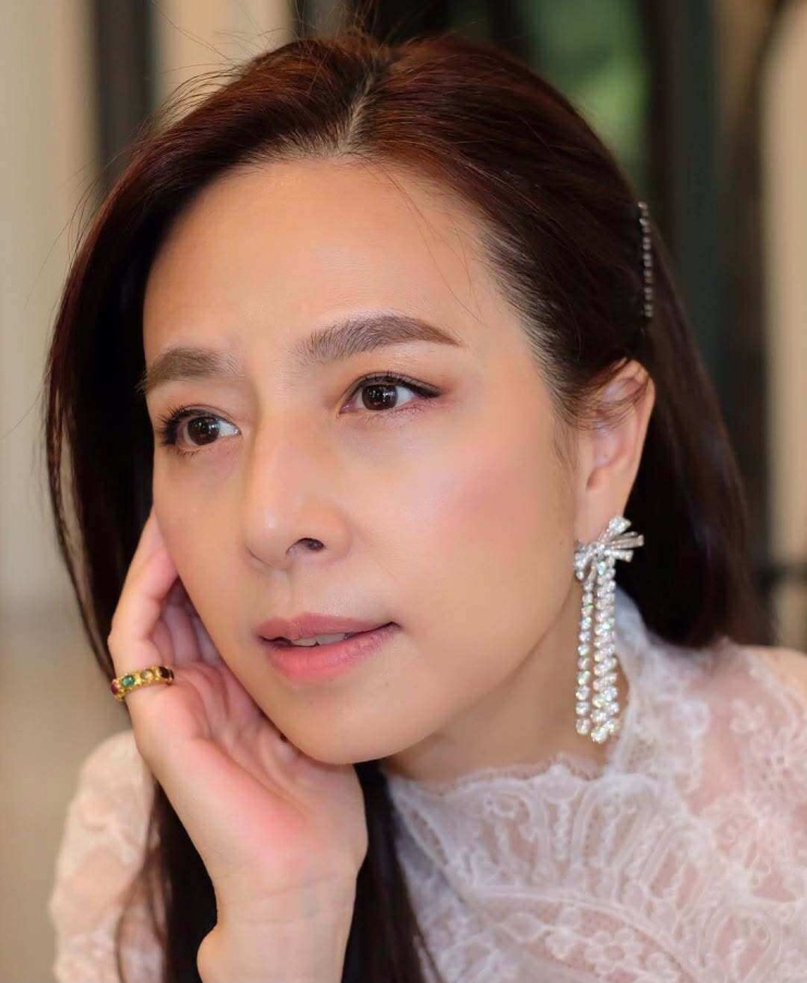 1787999236-d537cab01e-madam-pang-1856-width740height901 Madam Pang gây sốt với nhan sắc - 1