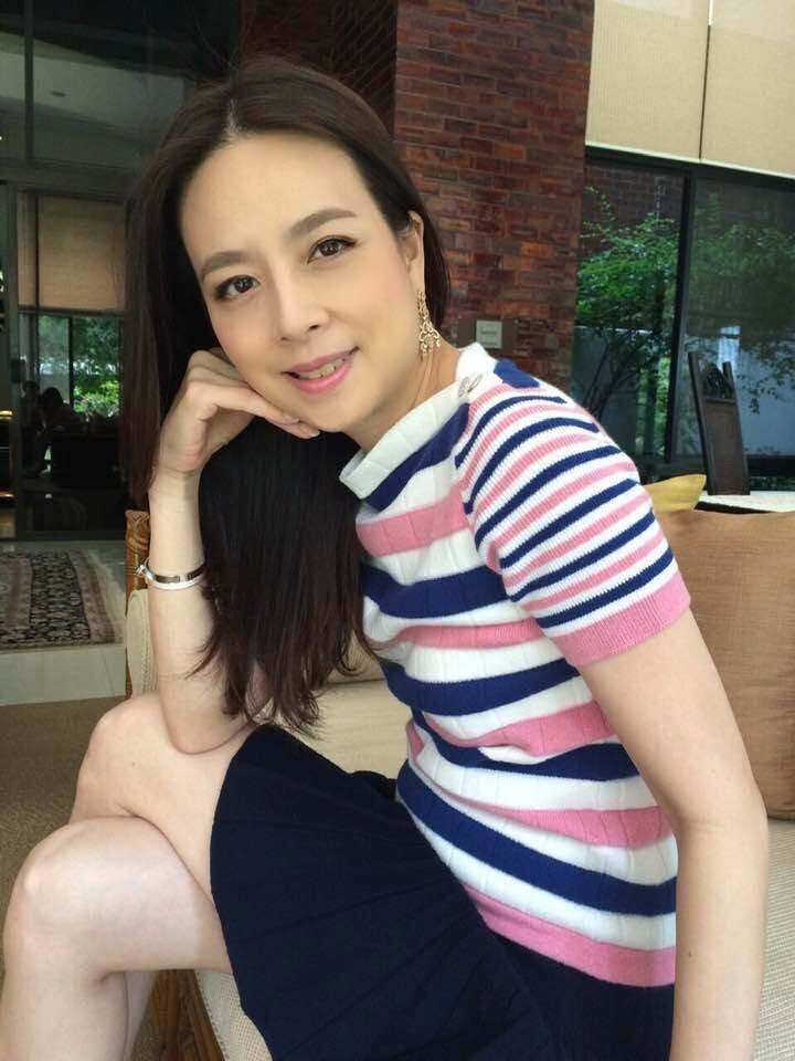 1787999237-90907edb31-madam-pang-9-2828-width720height960 Madam Pang gây sốt với nhan sắc - 10