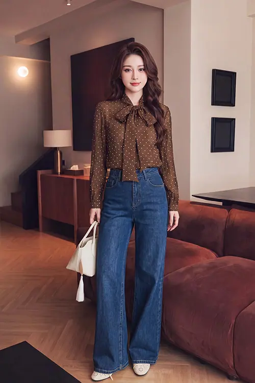 quan-jeans-phoi-voi-ao-gi-dep-6-cong-thuc-don-gian-ma-nang-nao-cung-ap-dung-duoc_11 Quần jeans phối áo kiểu nữ