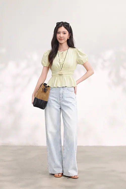 quan-jeans-phoi-voi-ao-gi-dep-6-cong-thuc-don-gian-ma-nang-nao-cung-ap-dung-duoc_13 Quần jeans nữ ống rộng