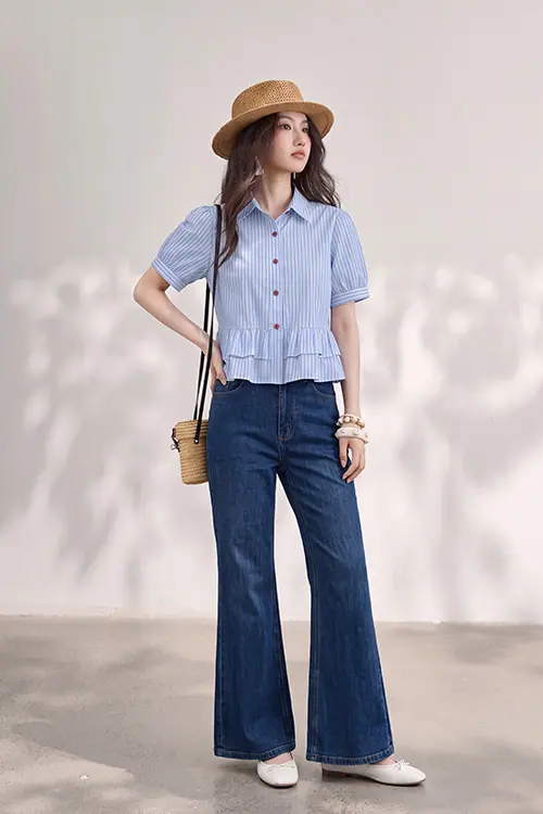 quan-jeans-phoi-voi-ao-gi-dep-6-cong-thuc-don-gian-ma-nang-nao-cung-ap-dung-duoc_6 Quần jeans dài ống loe nhẹ QJ-41