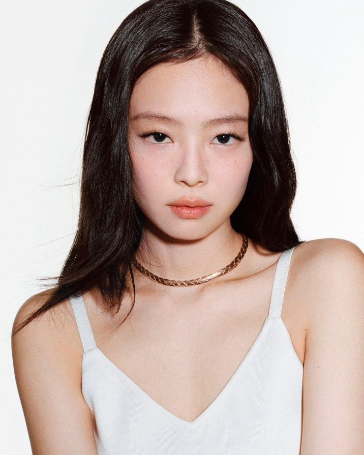 Jennie trong chiến dịch quảng bá Chanel Coco Crush năm 2026. Ảnh: Chanel