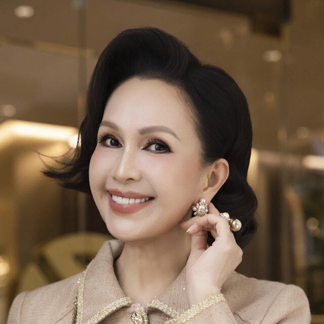 Diễm My 6X ở tuổi trung niên - 6