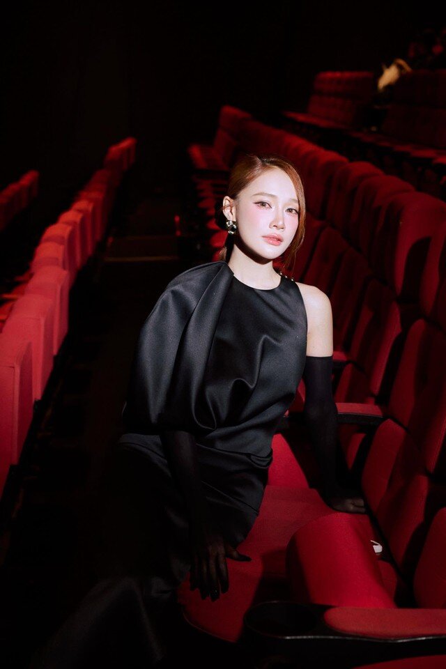 1788515586-fd1a613875-nha-phuong-9-92909-width640height960 Nhã Phương ở tuổi 36 - 9