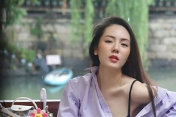 Phương Linh khoe sắc tuổi 40
