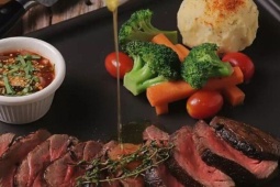 adt1785399122-8fe48e6818-beef-photography-55779-25__anh_cat_3_2 Nhiều người nói ăn thịt bò tái là bổ dưỡng, bác sĩ trả lời thế nào?
