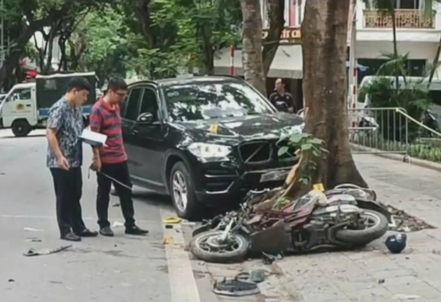 cong-an-len-tieng-vu-tai-nan-giao-thong-o-pho-nguyen-huy-tu-1786982010 Công an lên tiếng vụ tai nạn giao thông ở phố Nguyễn Huy Tự