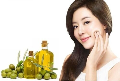 1790916740-299cf5794f-dau-oliu-width500height339 Dầu oliu có thể mang lại lợi ích cho da, thông qua các chế độ dinh dưỡng và các biện pháp chăm sóc da