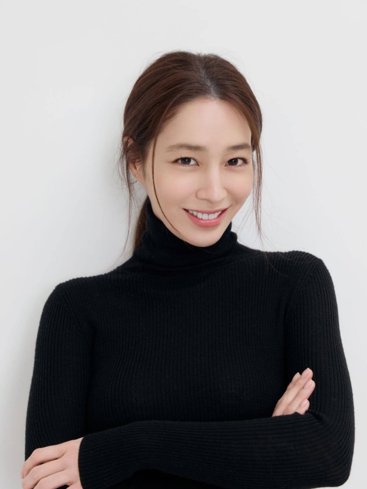 Lee Min Jung kết hôn với tài tử Lee Byung Hun năm 2013, có hai con. Ảnh: Instagram 216jung