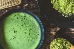 adt1762135760-giam-can-1-99695-53-0-510-732-crop-2__anh_cat_3_2 Uống matcha có giúp giảm cân không?
