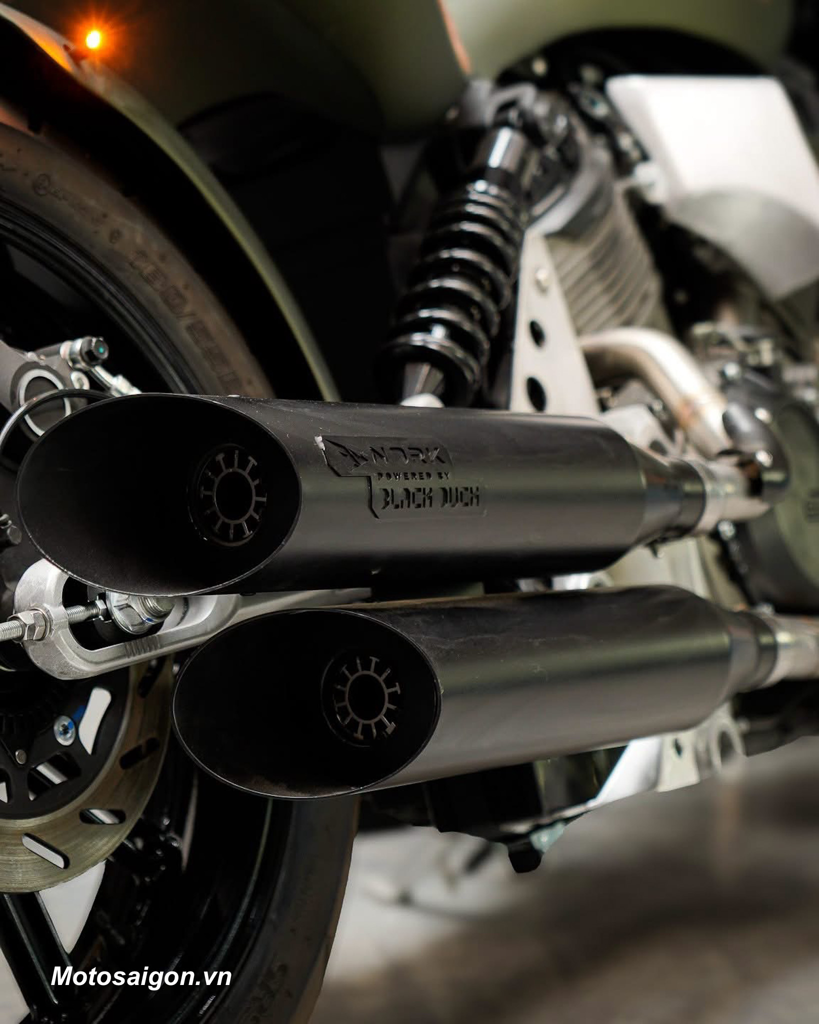 benda-napoleon-500-bobber-do-dep-2027-danh-gia-xe-review-motosaigon-5