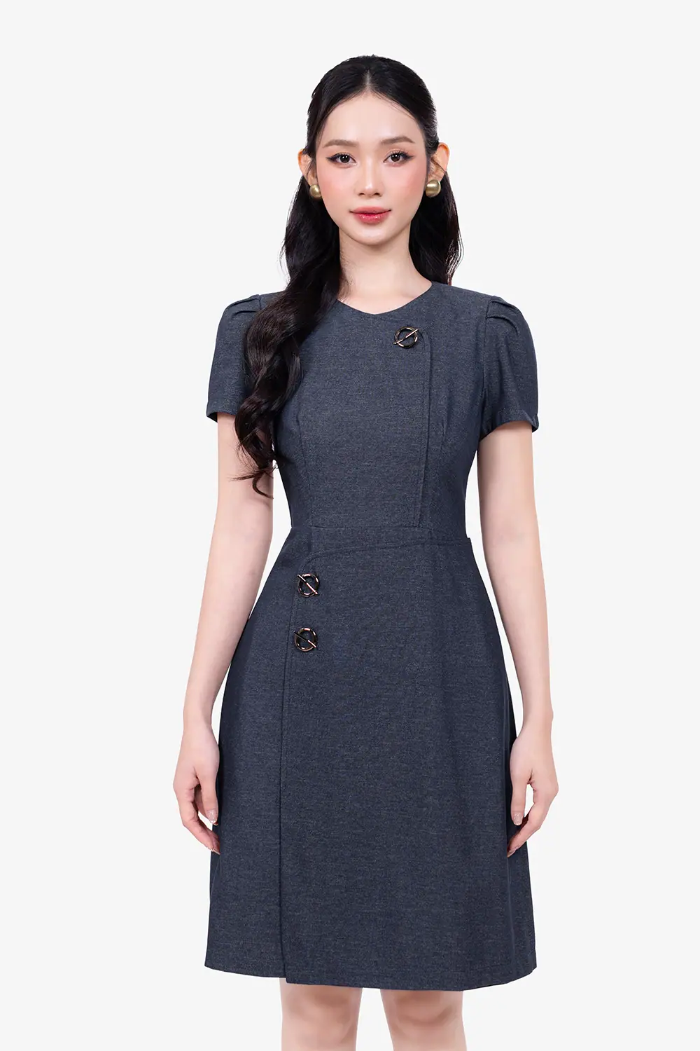 dam-jean-cong-so-dang-chu-a-phoi-nut-kk190-18 Đầm trung niên jean công sở dáng chữ A phối nút