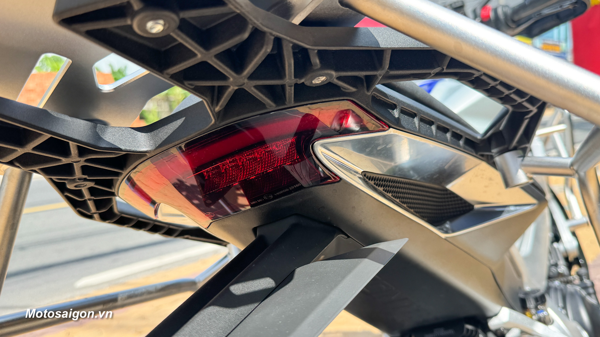 zontes-703t-703f-v2-2026-danh-gia-xe-review-motosaigon-12