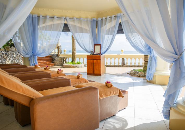 Lan Rừng Resort & Spa là một trong những khách sạn đẹp ở Vũng Tàu với vị trí sát biển đắc địa