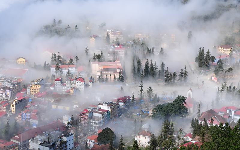 Tour du lịch Sapa tháng 12 sương mù giăng kín lối