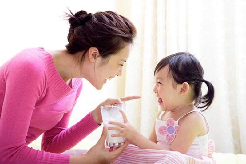 Mẹ có thể chọn sữa dành cho bé ốm dậy để bổ sung dinh dưỡng cho bé