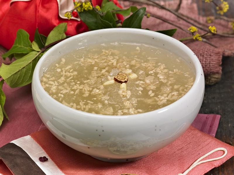 Sikhye là một loại đồ uống truyền thống được sử dụng phổ biến tại Hàn Quốc dịp đầu năm mới 