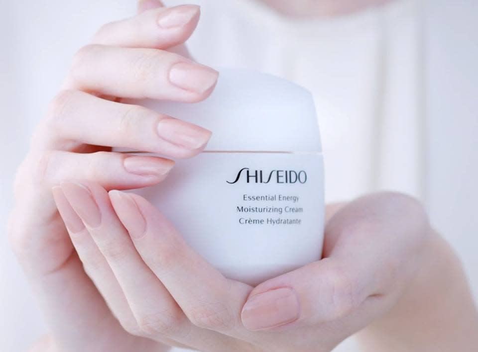 Đánh giá kem dưỡng ẩm Shiseido Essential Energy có tốt không, giá bao nhiêu