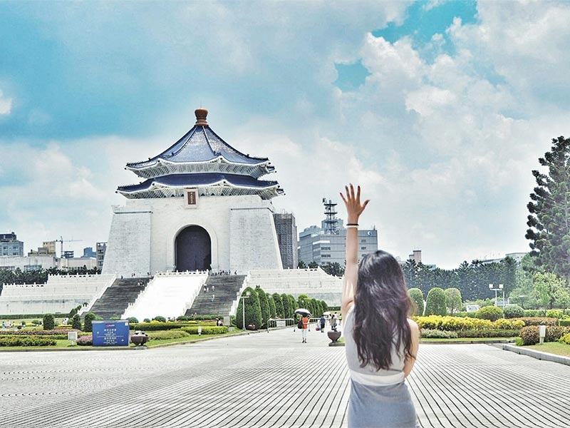 Khu tưởng niệm Tưởng Giới Thạch rộng lớn và ở ngay trung tâm Đài Bắc 