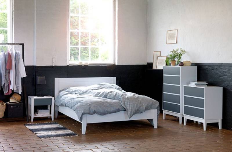 Khung giường gỗ công nghiệp Tinglev trắng (Nguồn: adayroi.com)