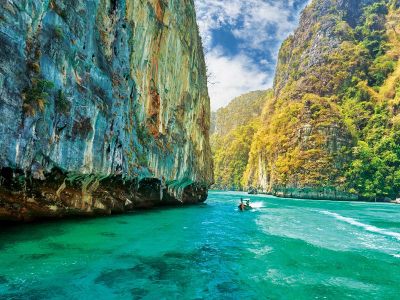 Đảo Phi Phi – một địa điểm nhất định phải đến tại Phuket