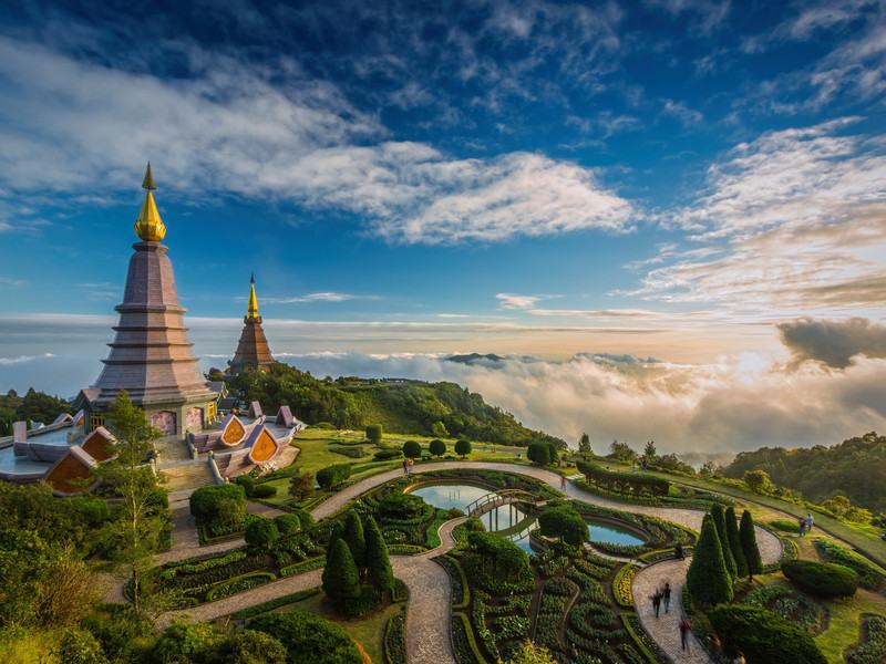 Chiang Mai nằm ở phía bắc Bangkok, một địa điểm du lịch hấp dẫn nhiều du khách