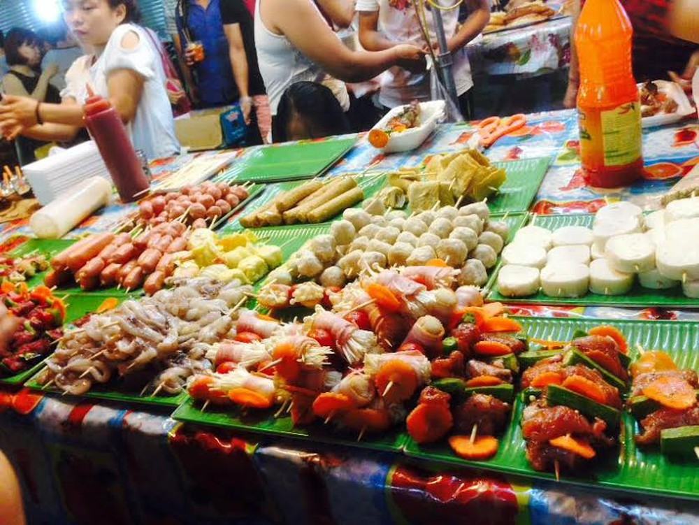 Ẩm thực chợ đêm Đồng Xuân 