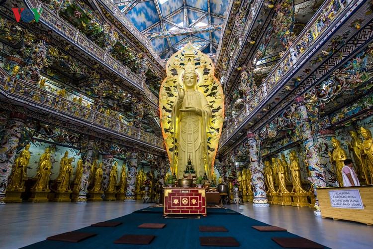 Kinh nghiệm du lịch chùa Linh Phước Đà Lạt: Đường đi, Giờ mở cửa