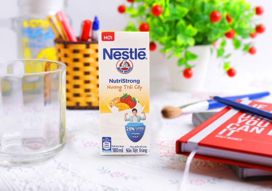 Sữa tiệt trùng trái cây của Nestlé cung cấp nguồn dinh dưỡng dồi dào (Nguồn: adayroi.com)
