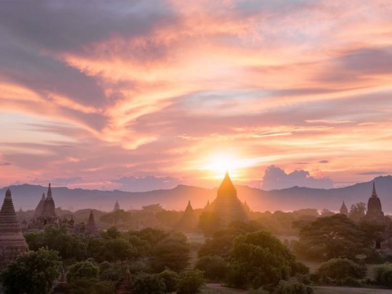 Tuổi Trẻ Phải Ít Nhất Một Lần Ngắm Bình Minh Bagan