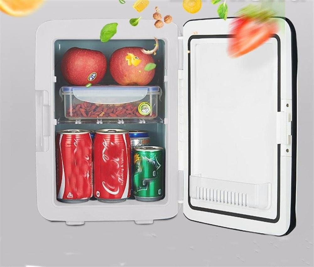 Tủ lạnh mini 10L có khoang chứa cứng cáp và khá rộng