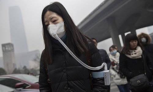 Không khí sạch đóng chai sốt hàng ở Trung Quốc - VnExpress