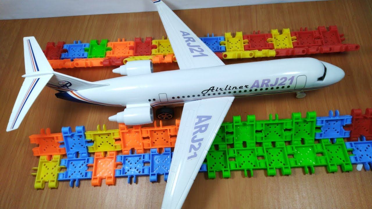 Máy bay đồ chơi lắp ráp sân bay - Plane Toy - YouTube