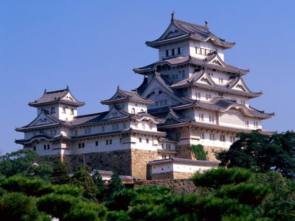 Lâu đài hạc trắng Himeji Nhật Bản - Japan.net.vn